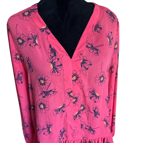 GAP Women's Size XSmall Pink Long Sleeve Peplum Top with Daisy Pattern - Picture 1 of 6